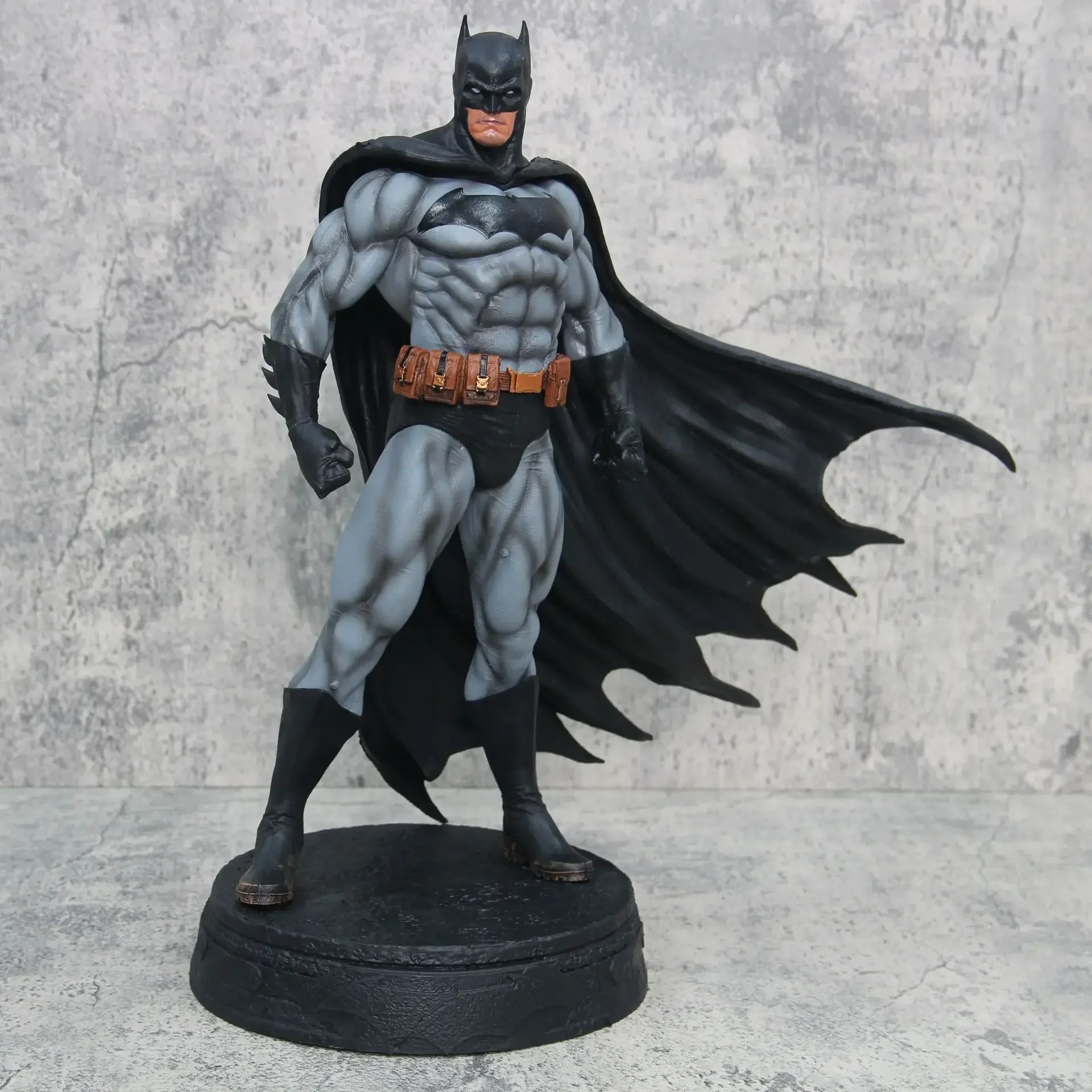 Giant 38cm Dark Knight Batman Anime Figurine - GK Action Figure and Justice League Model Ornament