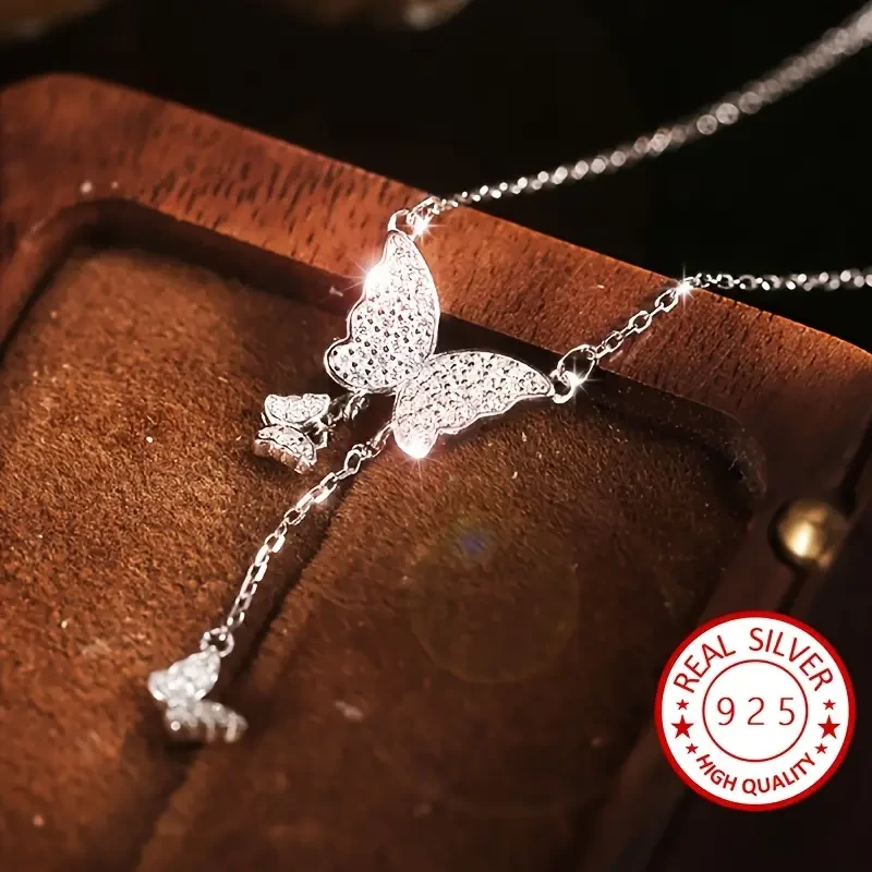 Women'S Stylish Necklace Featuring an Elegant Butterfly Design
