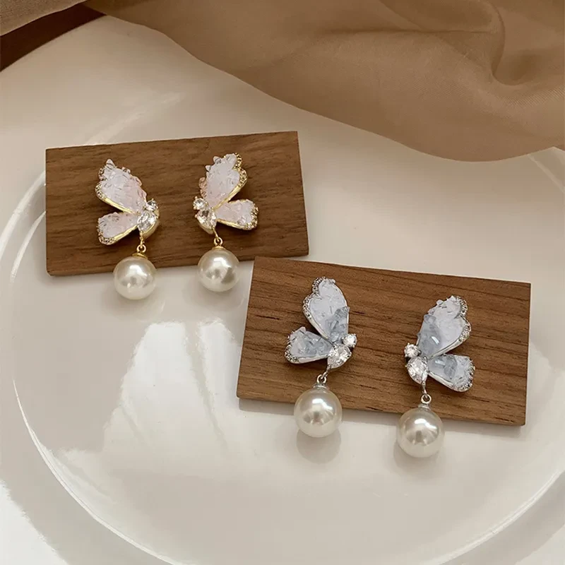 Gradient Butterfly Pearl Earrings With Rhinestones Earrings For Women