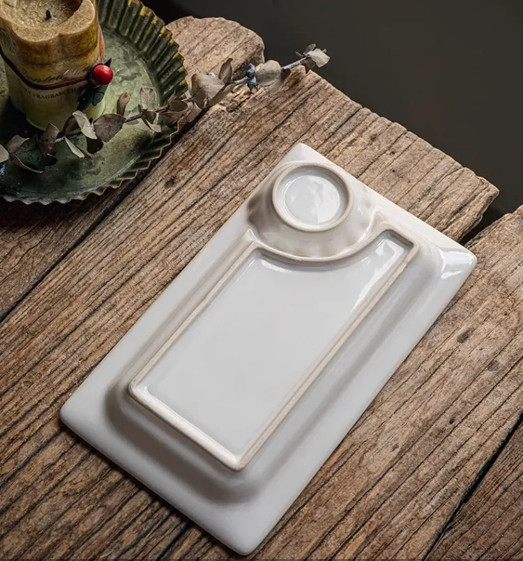 Embossed Shell Ceramic Dumpling Plate With Vinegar Dish