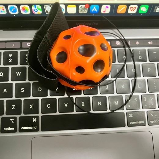 70mm Solid Wrist Elastic Holed Balls Decompression Toy