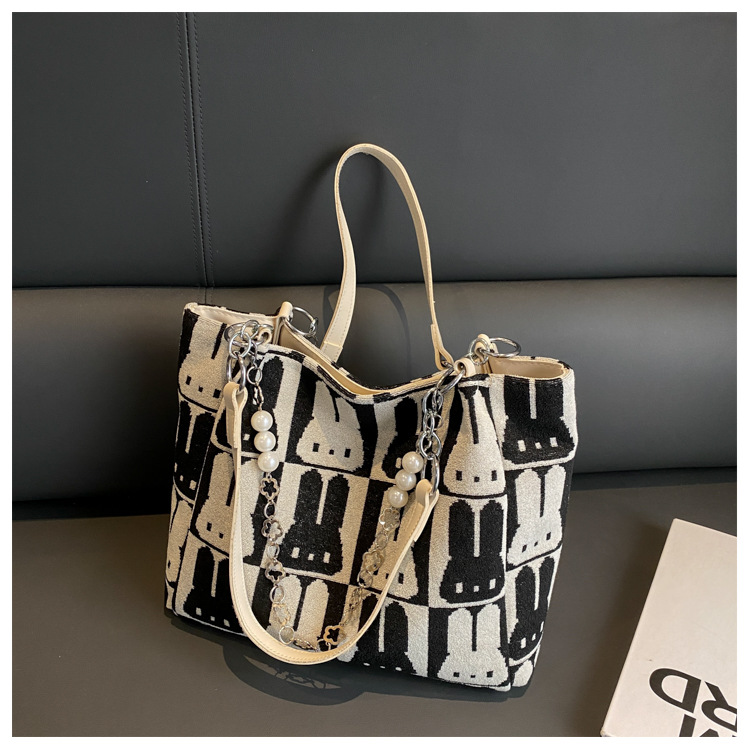 Large Capacity Western Style Shoulder Tote Bag