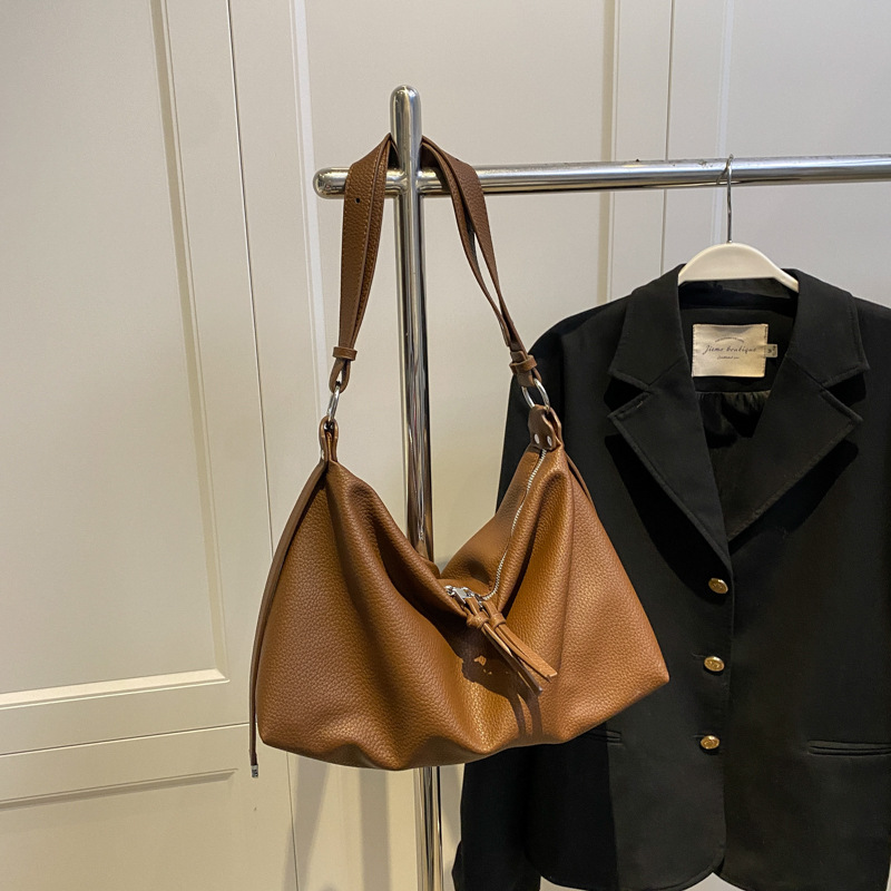 Commuting Western-style Cross-body Tote Bag