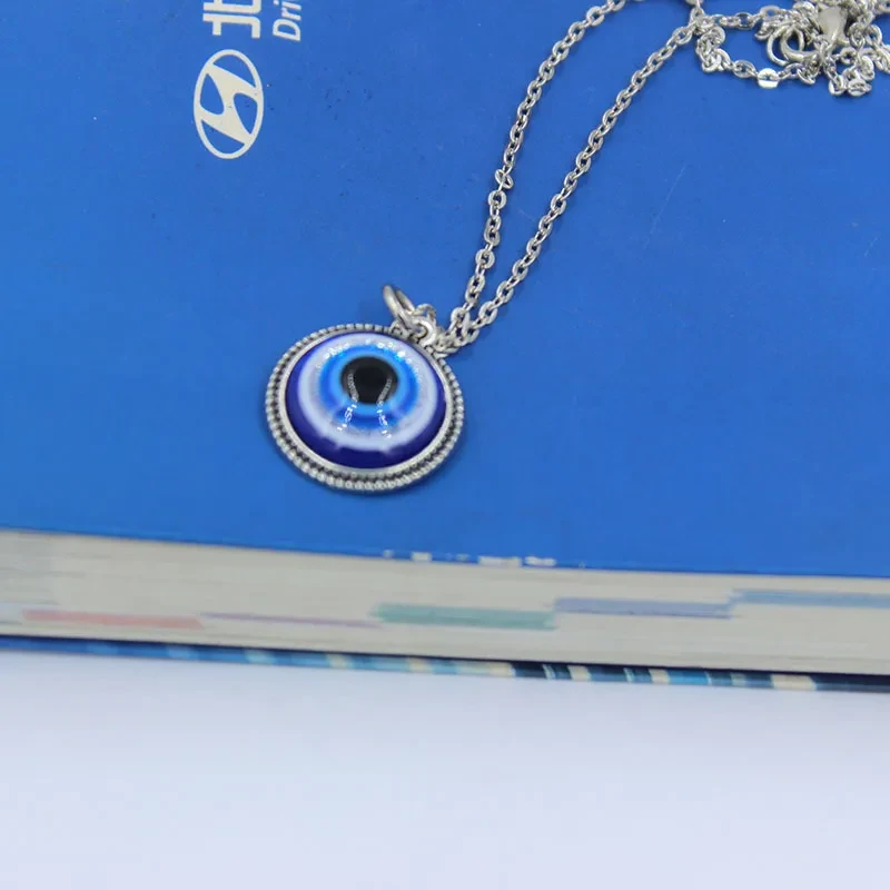 Resin blue eye pendant necklace
