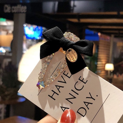 Cute bow rhinestone bangs clip