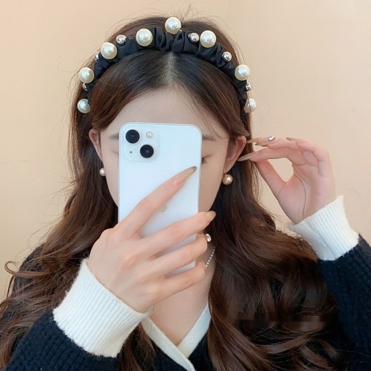 Diamond Black Flocking Pearl Headband Retro