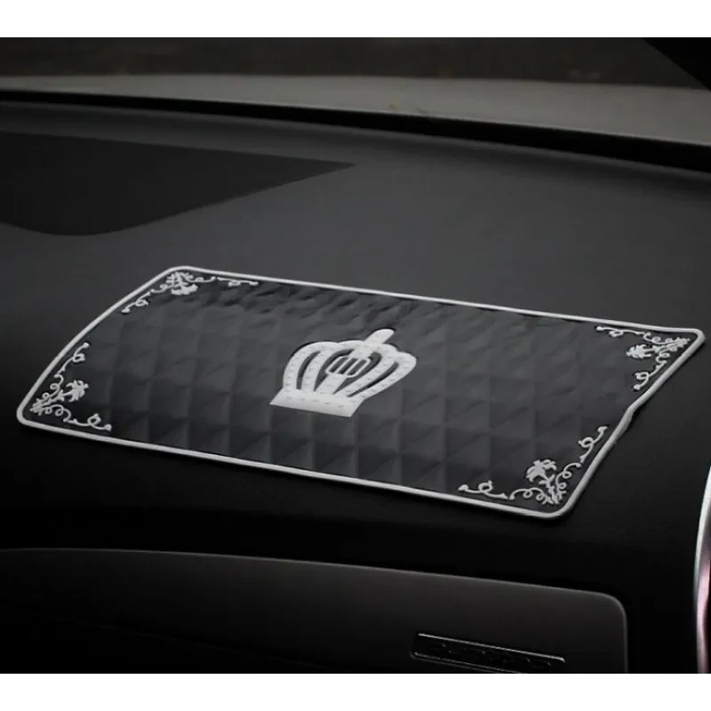 Car anti-skid pad car perfume slip pad storage mat