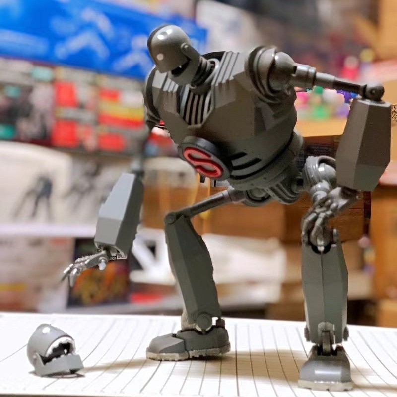 Fantasy Jewel Transformation FJ TR006 Iron Giant Alloy Finished Model - 30cm Action Figure