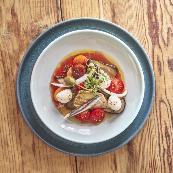 Large Plate 25cm - Clay/Ivory - Emile Henry