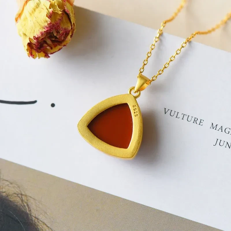 Natural And Tennant Red Pendant Necklace