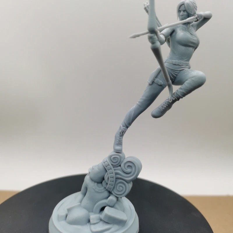 Lauras Adventure Resin Figure 1/24 Scale 115mm Model Kit