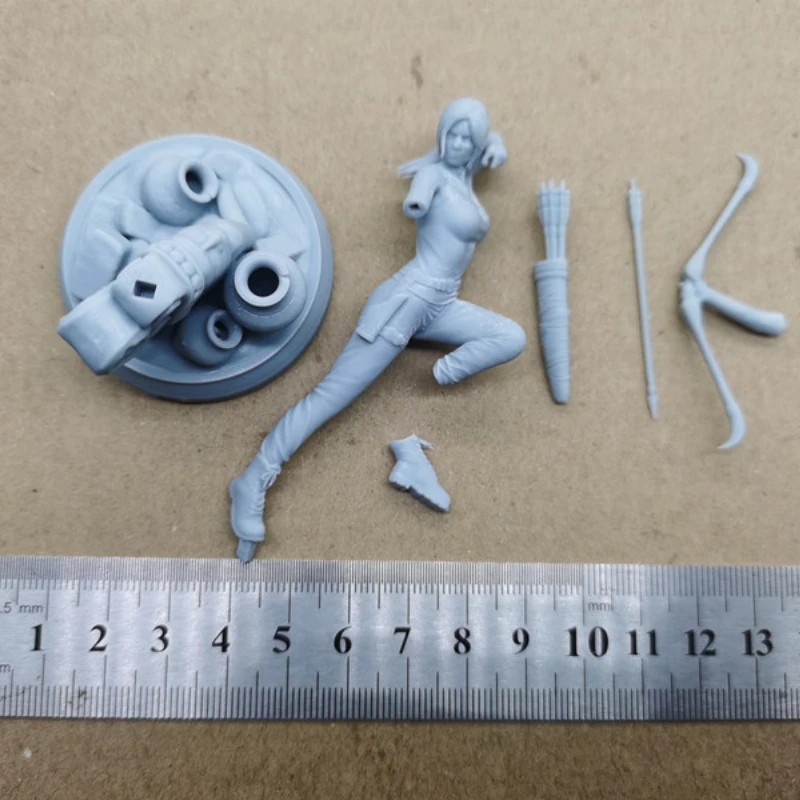 Lauras Adventure Resin Figure 1/24 Scale 115mm Model Kit