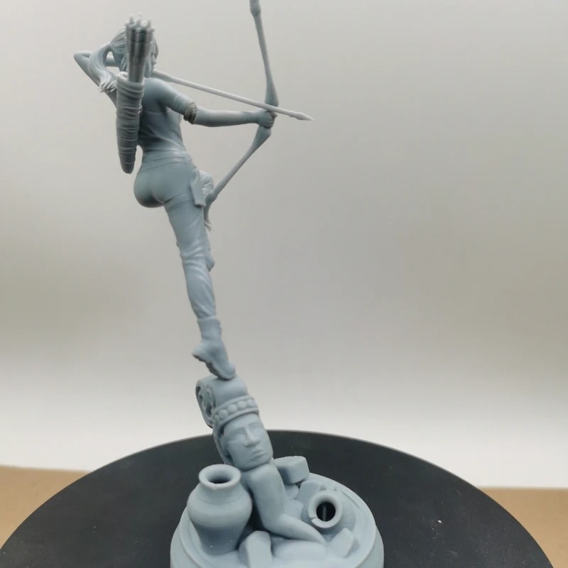 Lauras Adventure Resin Figure 1/24 Scale 115mm Model Kit