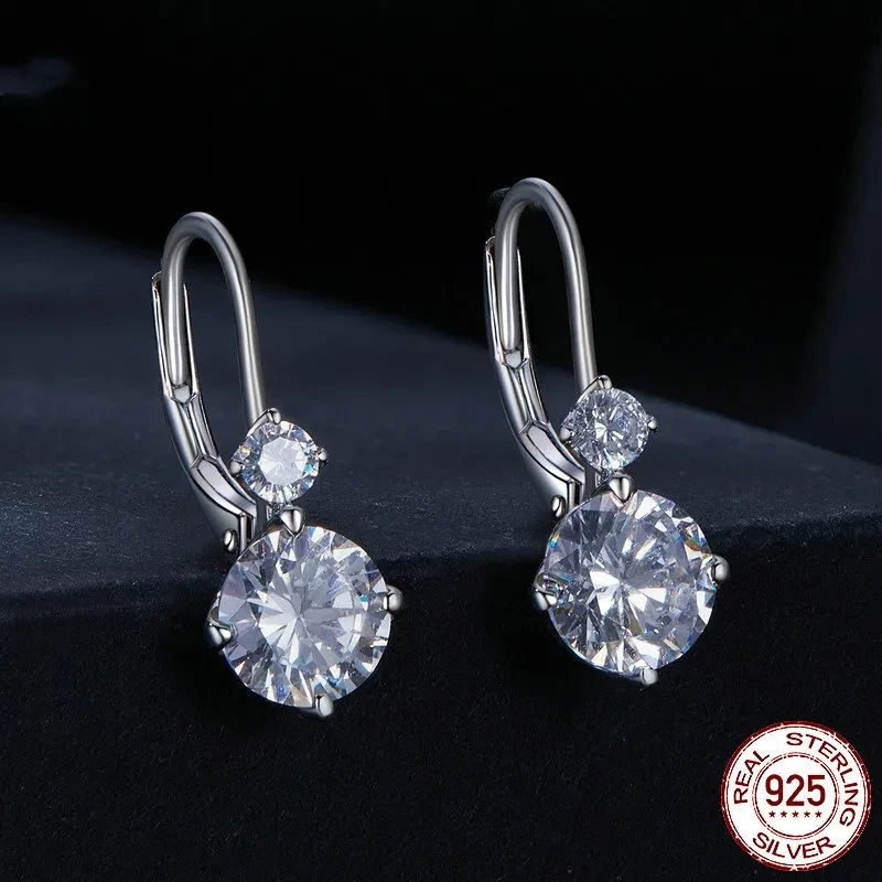 Affordable Luxury Style S925 Sterling Silver 1 Karat Moissanite Ear Clip