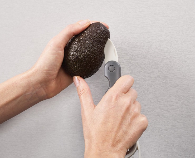 3-in-1 Avocado Tool  - Joseph Joseph Duo