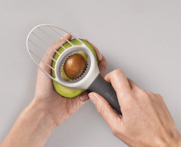 3-in-1 Avocado Tool  - Joseph Joseph Duo