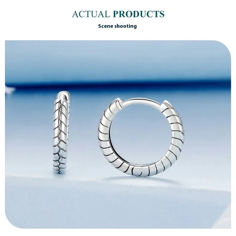 Metal Cool Style Simple Serpentine Ear Buckle