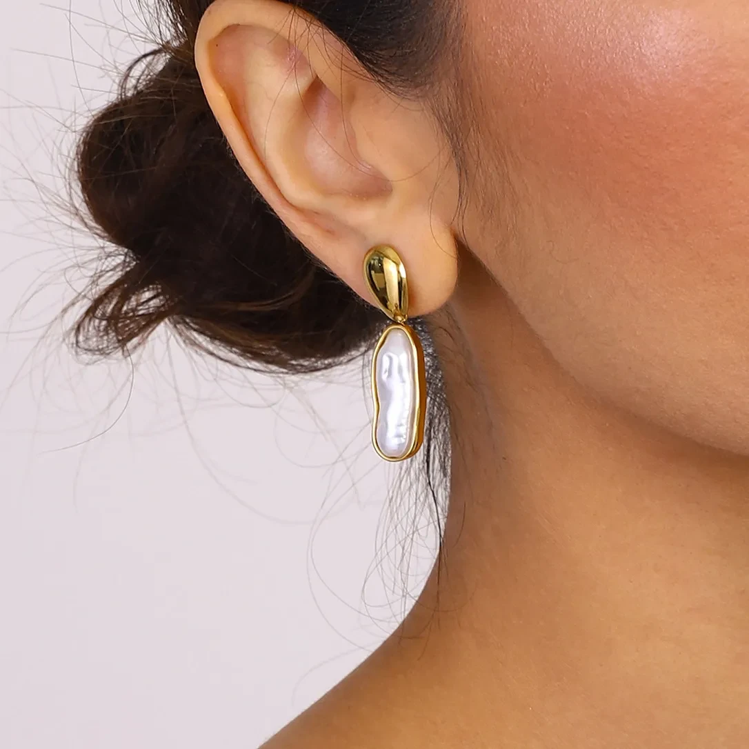 Titanium Steel Pearl Stud Earrings Light Luxury High Sense Ornament