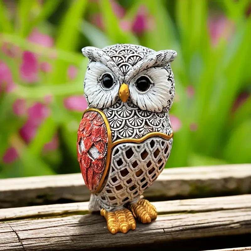 Hollow Projection Cute Owl Resin Solar Light