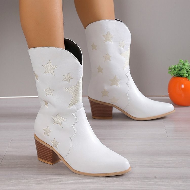Embroidered Winter Knight Boots: Western Elegance