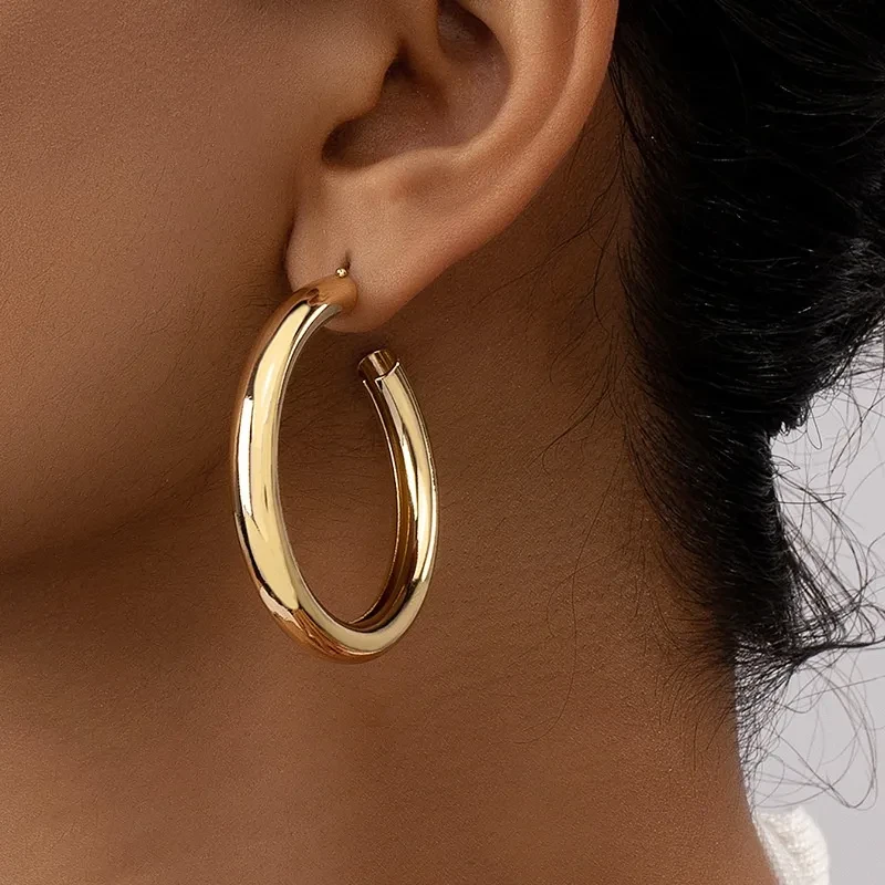 Simple Fashion Retro Trend Stud Earrings