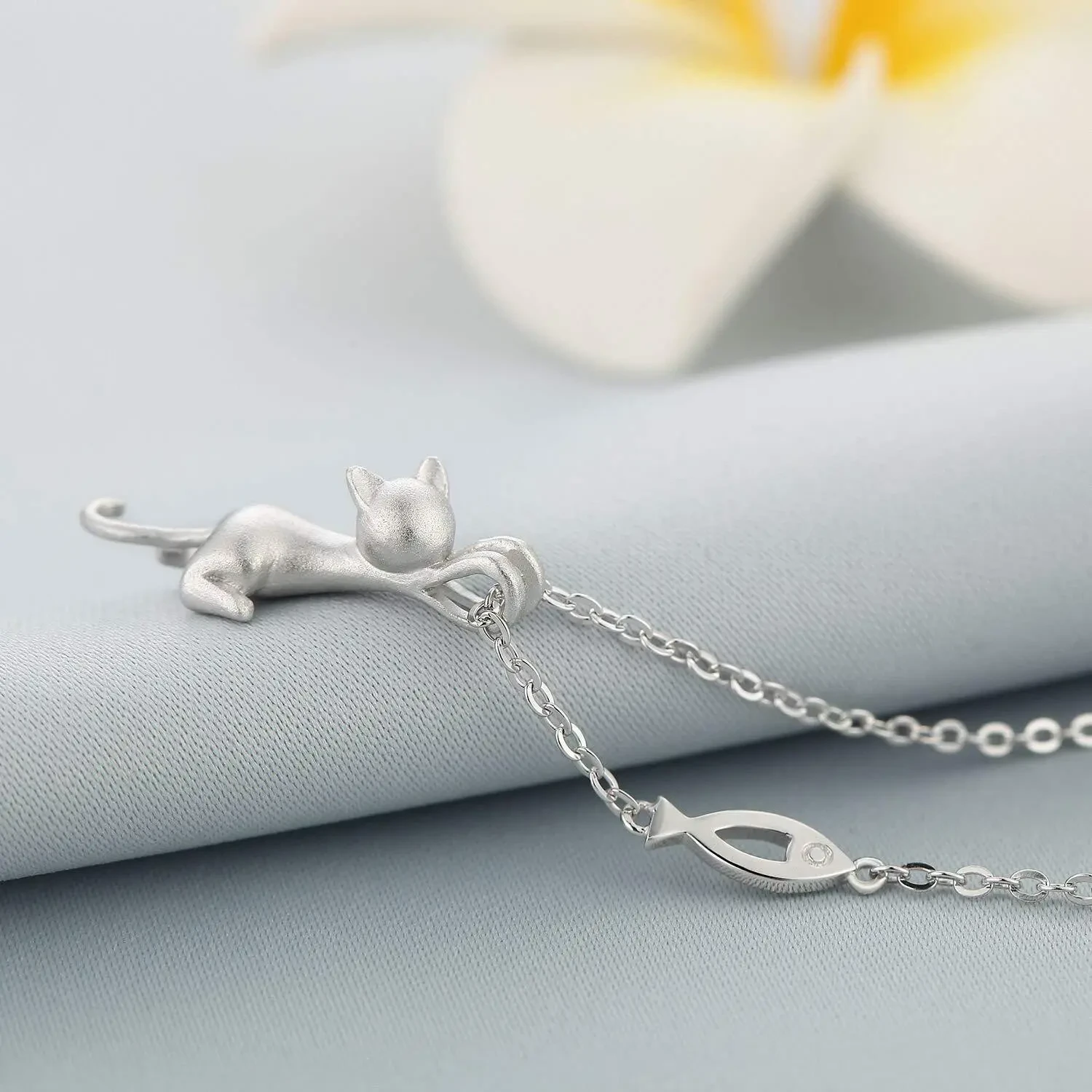 I want fish cat necklace pendant