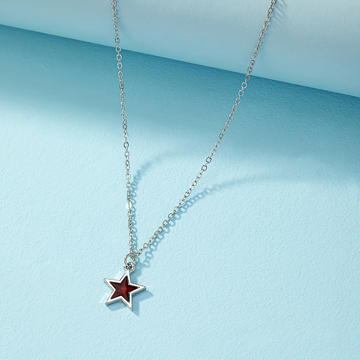 Elegant & Sexy Star Pendant Necklace for Women  Zinc Alloy, Perfect for Daily Wear or Vacation