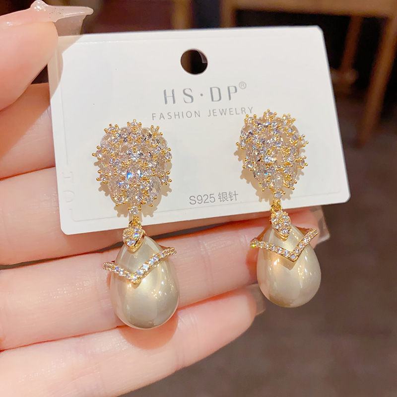 French Hong Kong Style Champagne Pearl Zircon Earrings Women