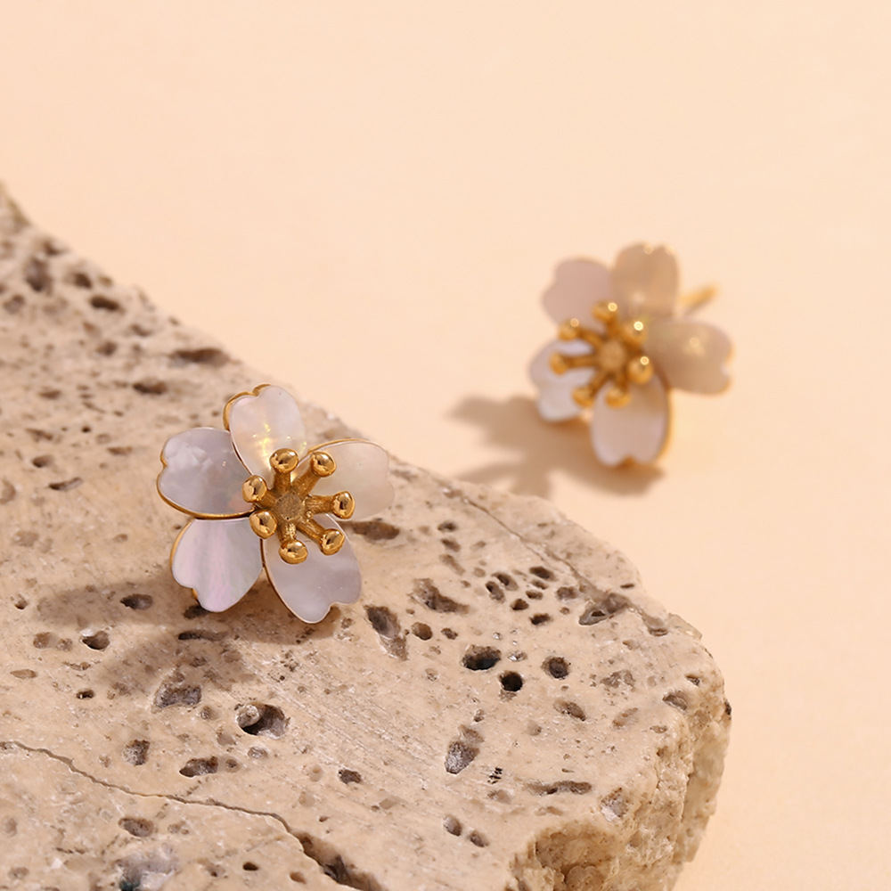 European And American Fashion Special-interest Retro Graceful Earrings