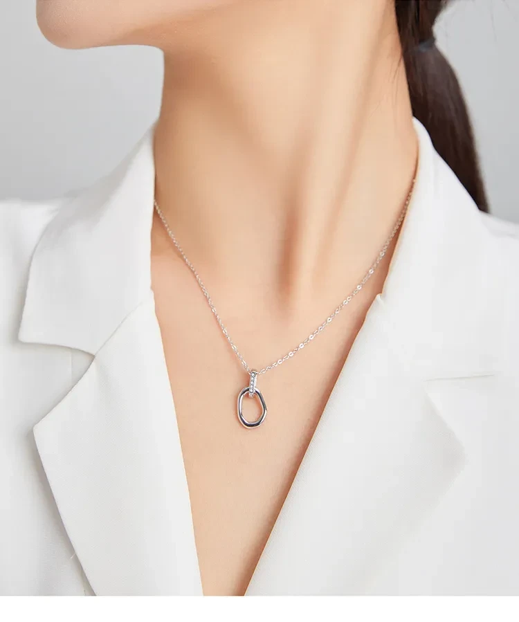 Fashion S925 Sterling Silver Geometric Double Ring Necklace, Simple And Advanced Sense Of Platinum Plated Clavicle Chain