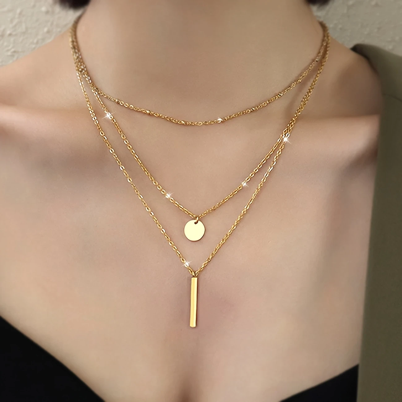 Hot Selling Women's Necklace - Personality Temperament Geometry Sequin Multi-layer Versatile Necklace