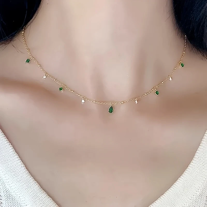 French Vintage Elegant Green Teardrop Synthetic Zirconia Pendant Necklace for Women - April Birthstone Jewelry, Golden-Tone Chain with Synthetic Gemstones