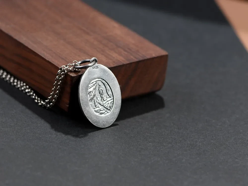 Special-interest Design Pendant Silver Brand