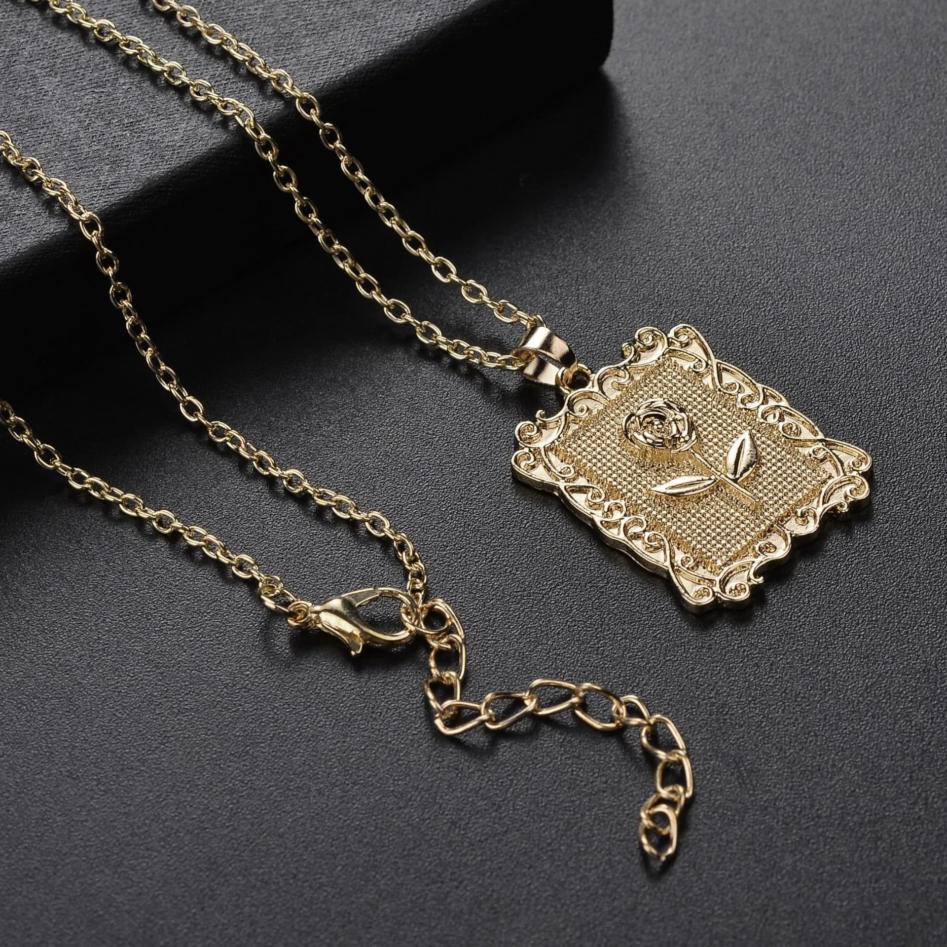 Square Rose Neacklace Clavicle Chain