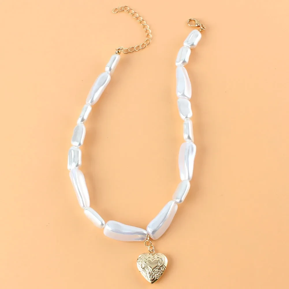 Alloy Love Pendant Pearl Necklace
