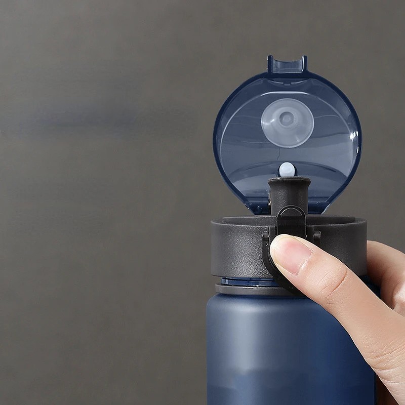 MINISO Pikachu 560ml Direct Drinking Water Bottle Large Capacity Portable Coffee Cup, Leak Proof, Durable Cartoon Cute Hydroflask