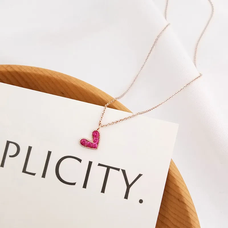 Pink Heart Pendant Temperament Wild Rose Gold Clavicle Chain