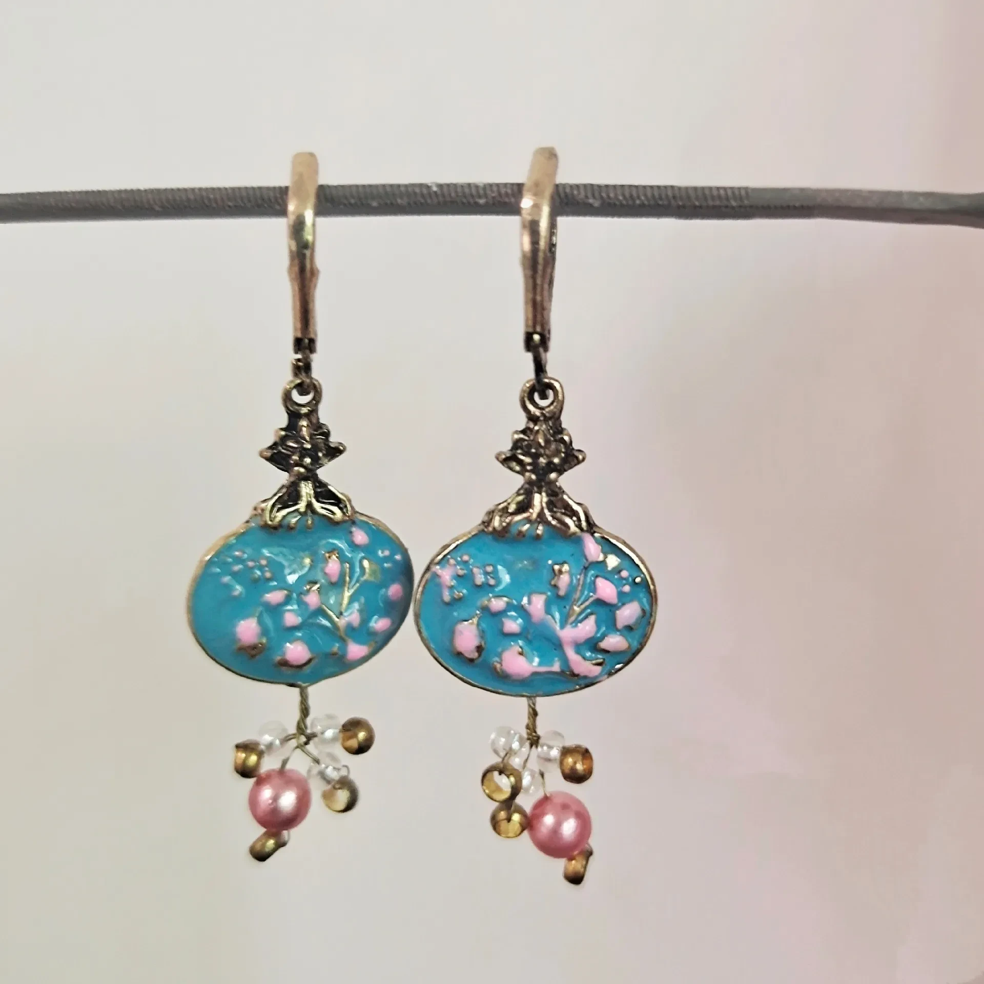 Exquisite and Beautiful Palace Retro Plum Blossom Branch Earrings Once Filled with Feminine Charm Temperament Fashion Jewelry