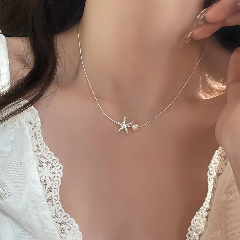 Elegant Starfish Pendant Necklace with Imitation Pearl Fashionable Alloy Short Chain for Women and Girls, Versatile Charm Clavicle Jewelry, Ideal for Daily Wear and Valentine's Gift