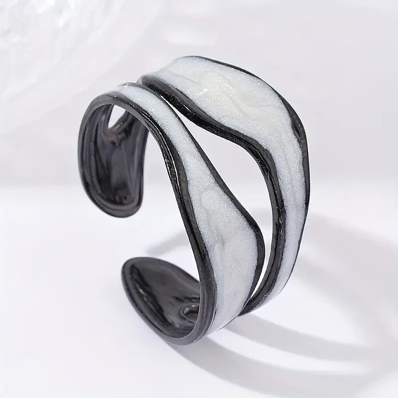 Exquisite Enamel Creative Stainless Steel Adjustable Ring for Men: A Modern Fashion Statement