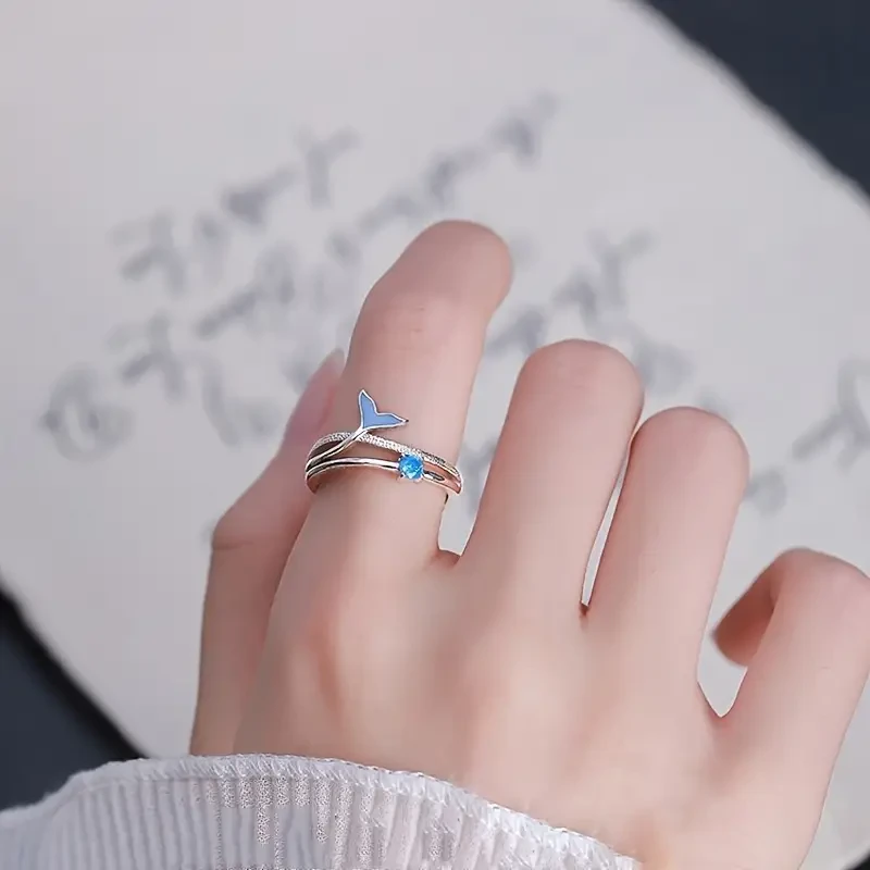 Adjustable Dolphin Tail Enamel Ring with Synthetic Zirconia: A Stylish and Meaningful Gift
