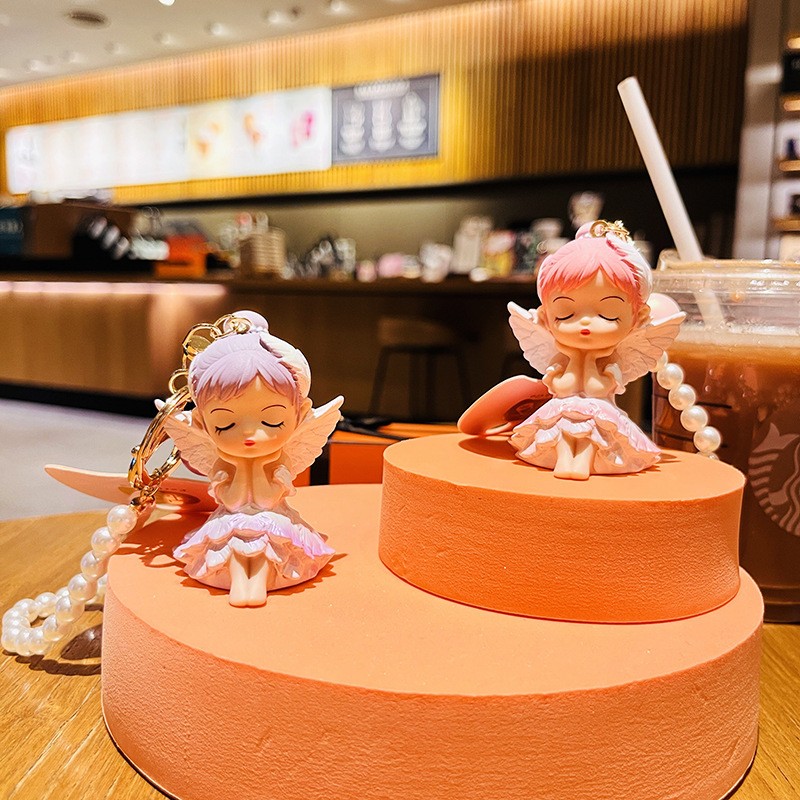 Internet Celebrity Guardian Bella Cute Girl Car Key Ring