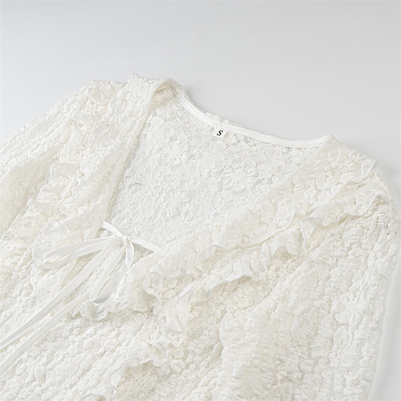 Fashion Long Sleeve Slim Lace Laminated Decoration Top