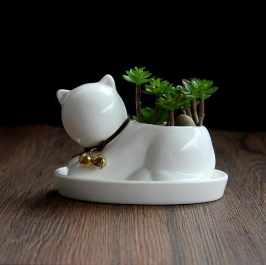 Cat flower pot
