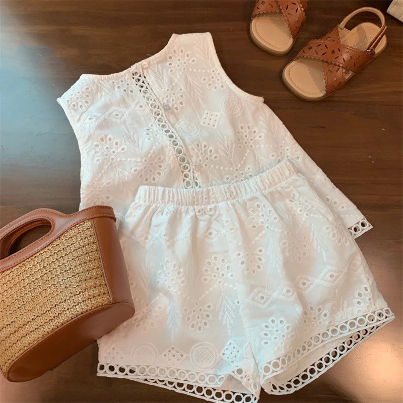Children Fashion Hollow Lace Vest Shorts Set