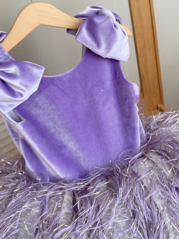 European And American Girls Piano Playing Dress