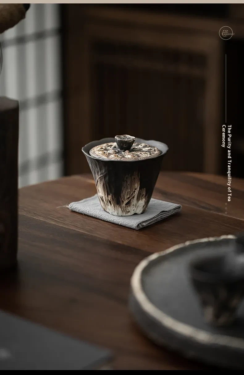 Stoneware Hand-embossed Large Tea Bowl