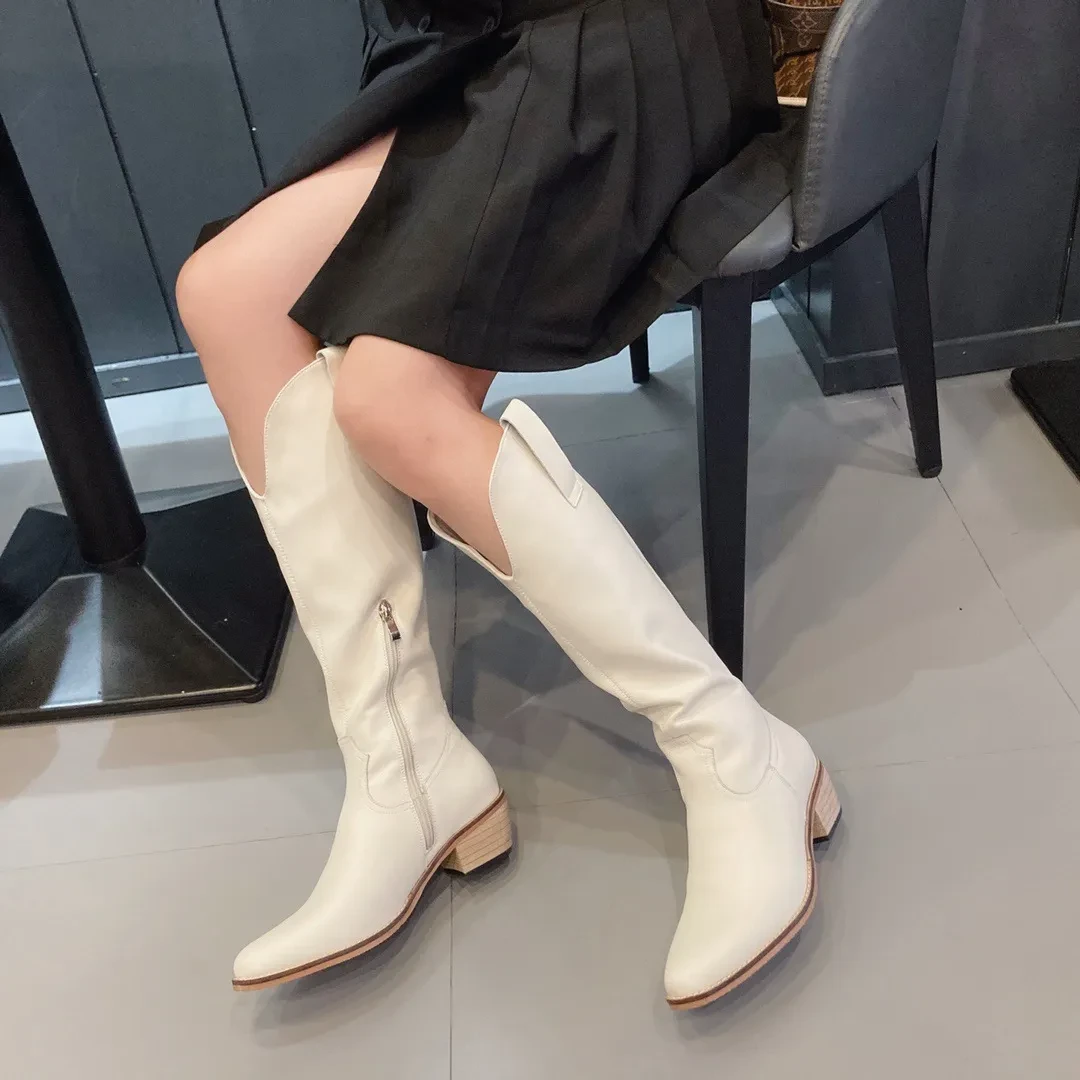 Round toe sock boots