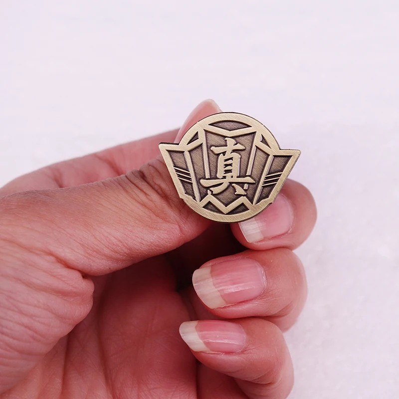 Tojo Clan Majima Family Badge Vintage Brooch