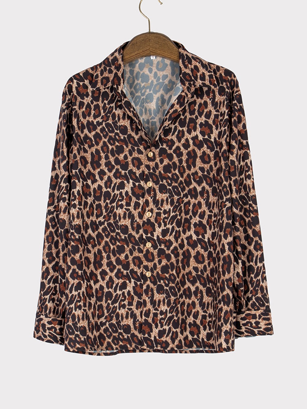 Wild Elegance: Men's Leopard Print Long Sleeve Shirt